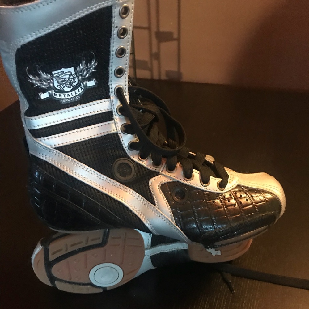 Sneakers